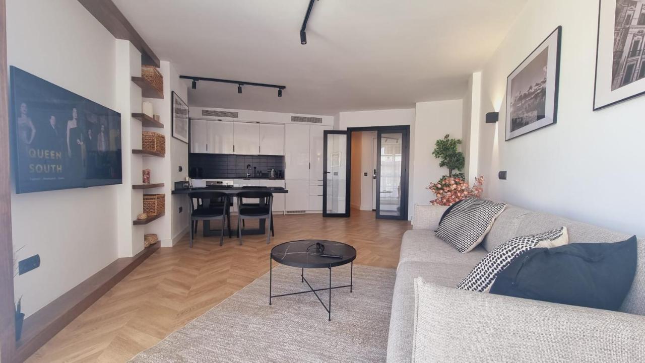 Luxe Appartement In Het Centrum Van Malaga Met Gratis Parkeerplek! Exteriör bild