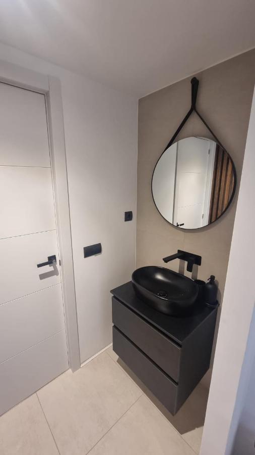 Luxe Appartement In Het Centrum Van Malaga Met Gratis Parkeerplek! Exteriör bild