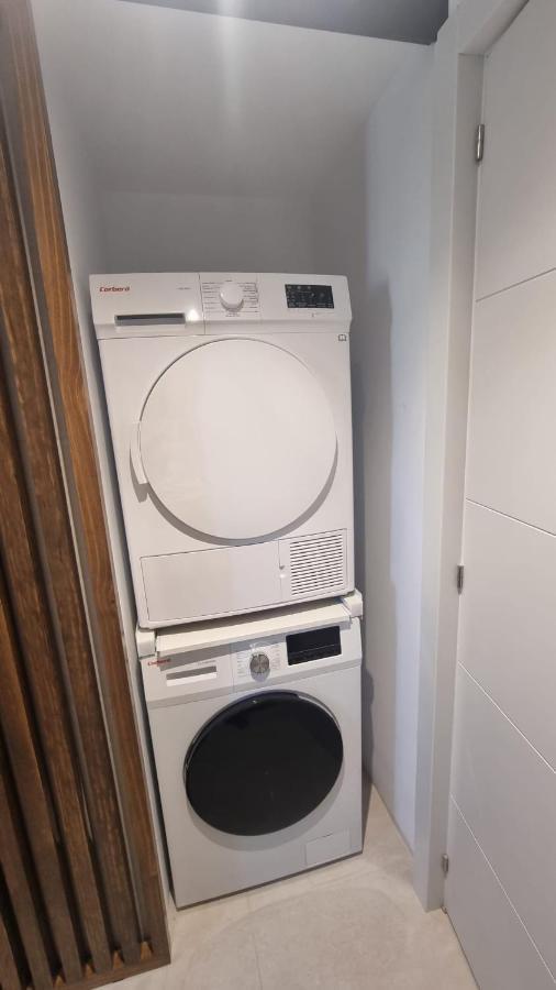 Luxe Appartement In Het Centrum Van Malaga Met Gratis Parkeerplek! Exteriör bild